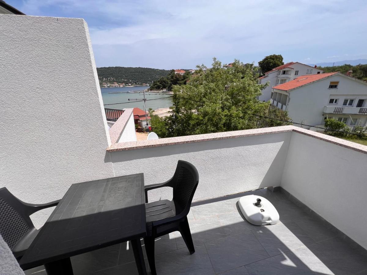 Apartmani Premijer-Rab Supetarska Draga Eksteriør billede