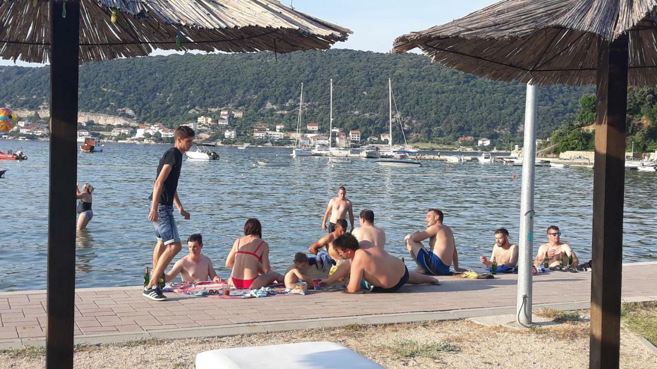 Apartmani Premijer-Rab Supetarska Draga Eksteriør billede